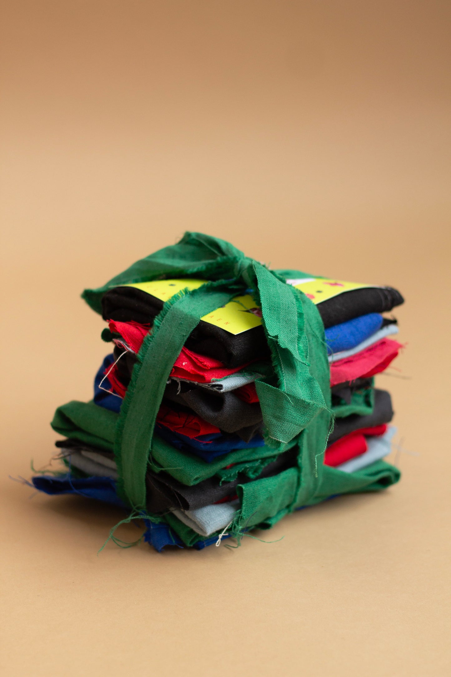 Scrap Bundle - 'Plain' Linen/Cotton 800g
