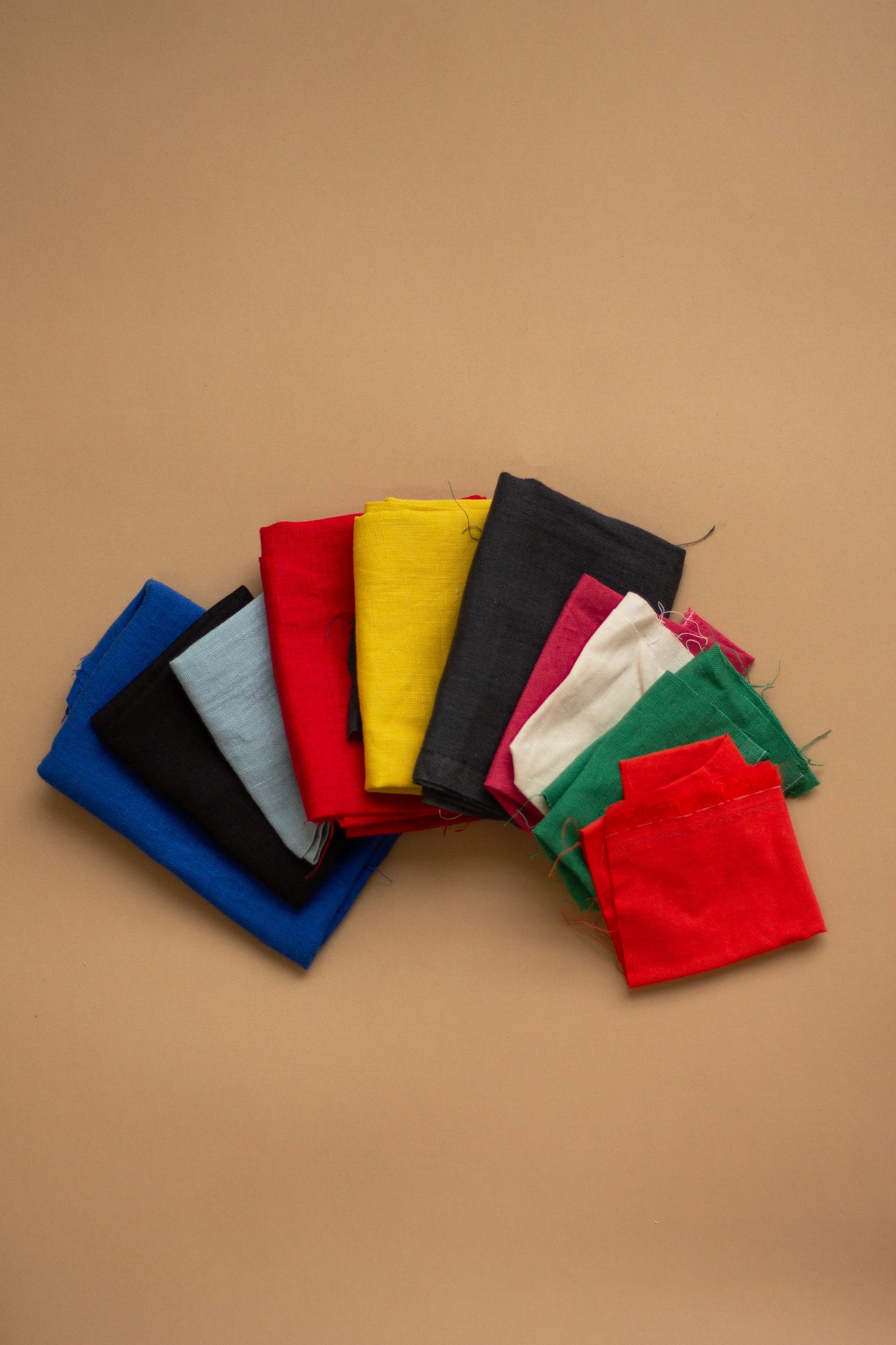 Scrap Bundle - 'Plain' Linen/Cotton 400g